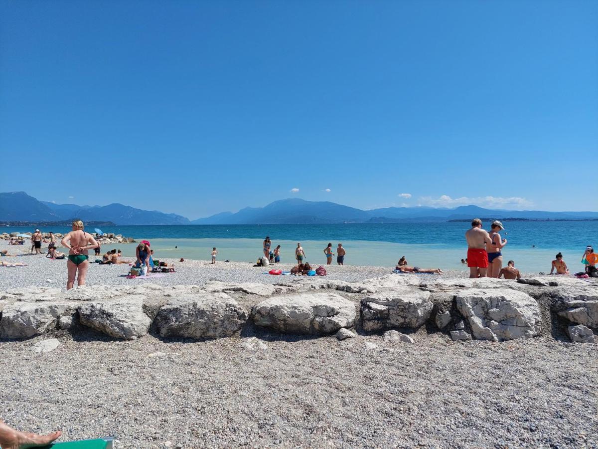 Appartamento Oasi Verde Lago Desenzano del Garda Exterior photo