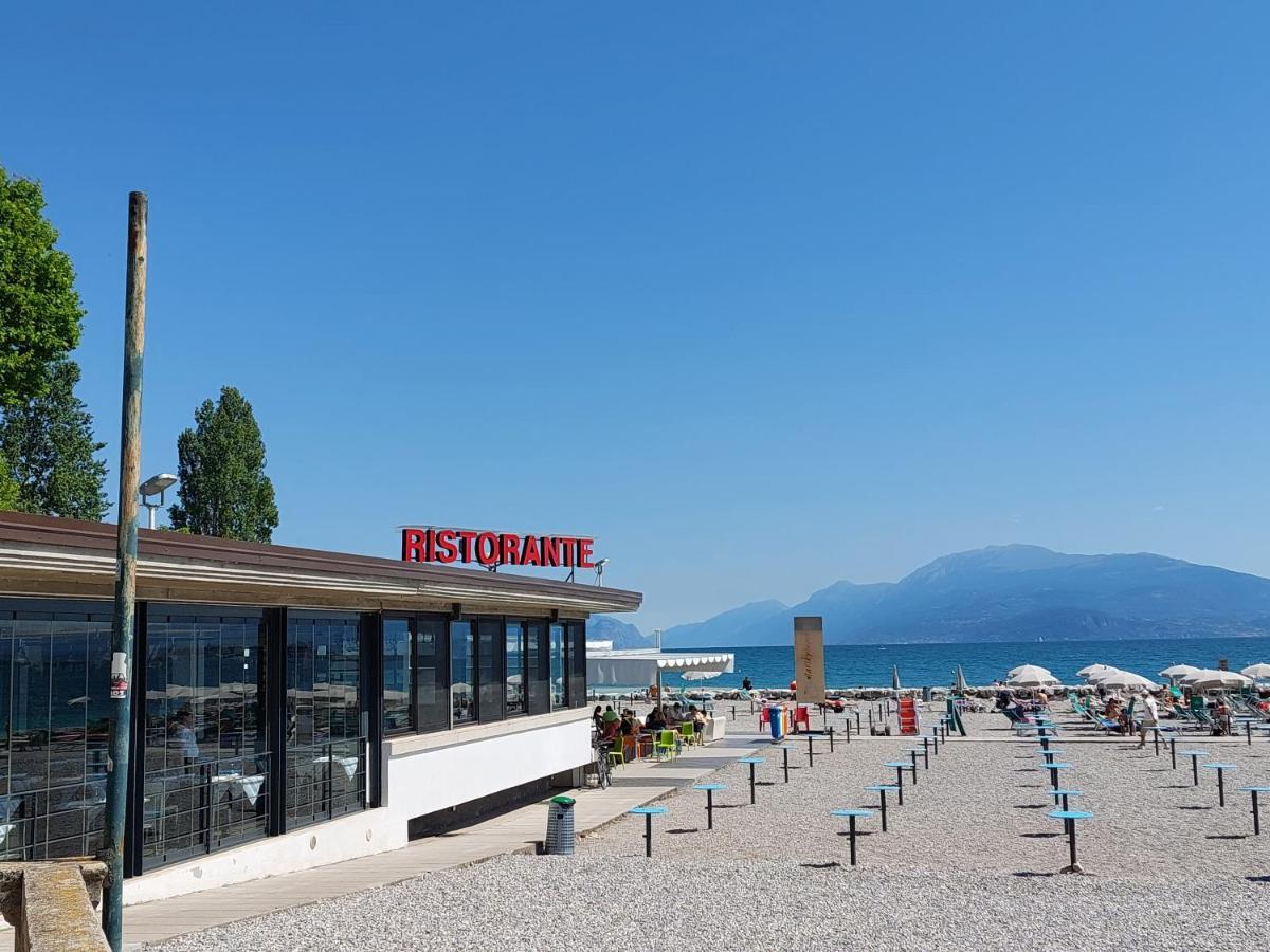 Appartamento Oasi Verde Lago Desenzano del Garda Exterior photo