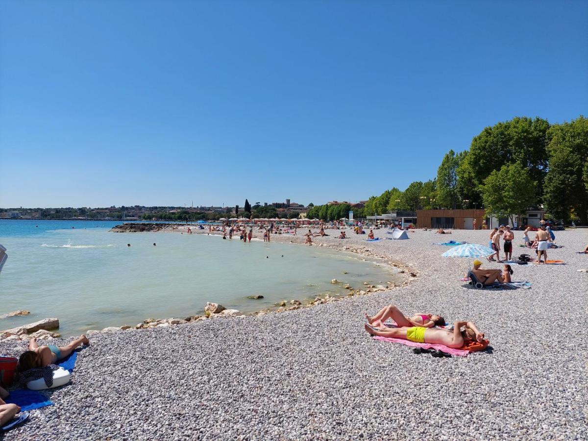 Appartamento Oasi Verde Lago Desenzano del Garda Exterior photo