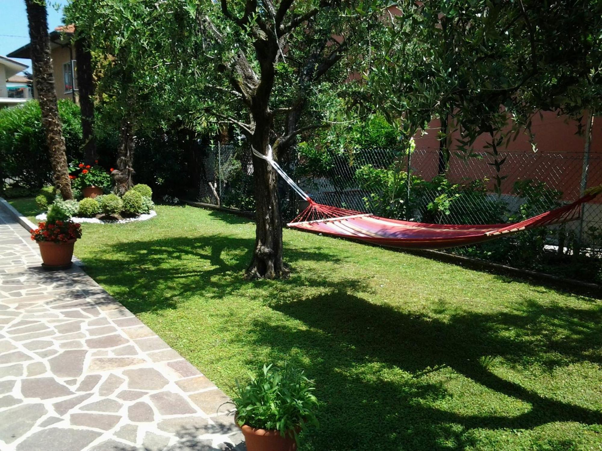 Appartamento Oasi Verde Lago Desenzano del Garda Exterior photo